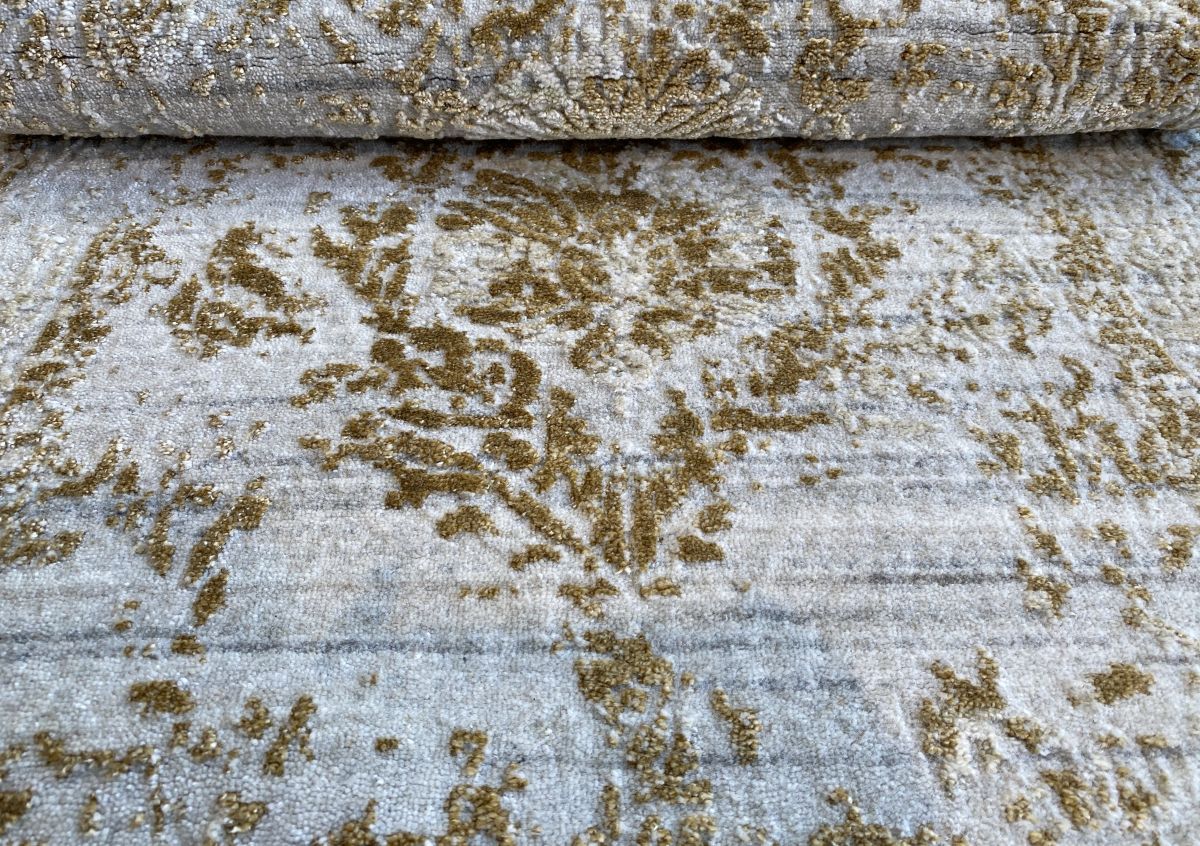 Hand-Woven Modern Crystal Collection