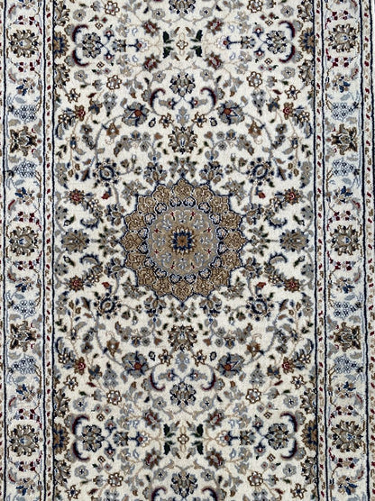 Traditional Hand-Woven Naien Runner