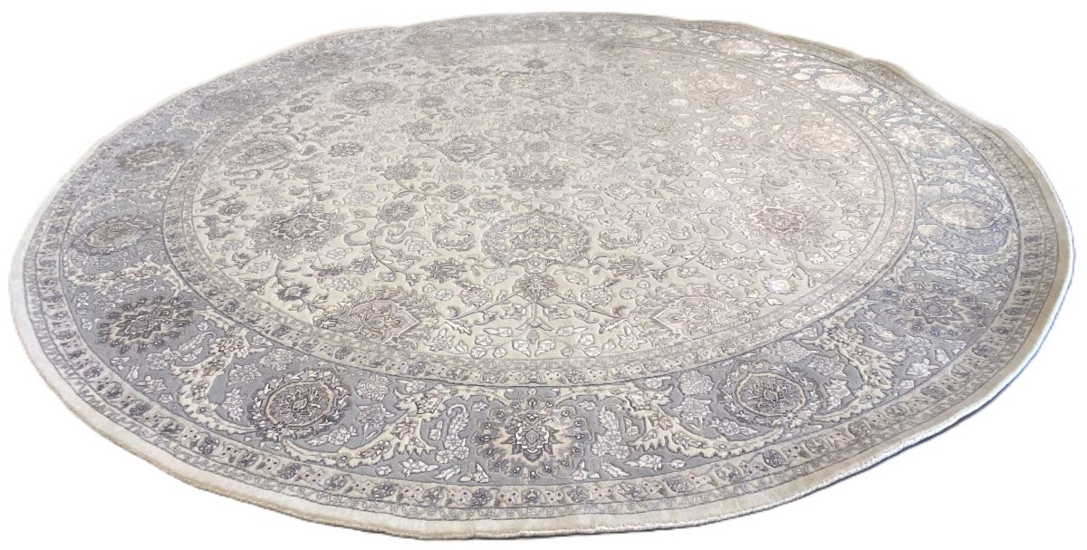 Fine Hand-Woven Persian Kashan Design Carpet