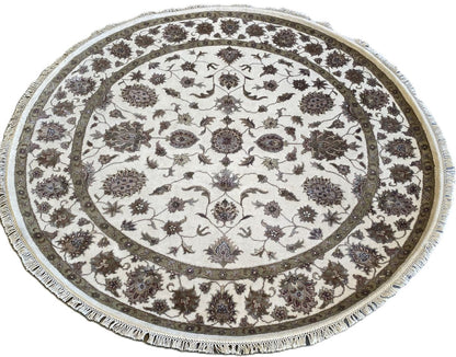 Fine Hand-Woven Persian Tabriz Design Carpet