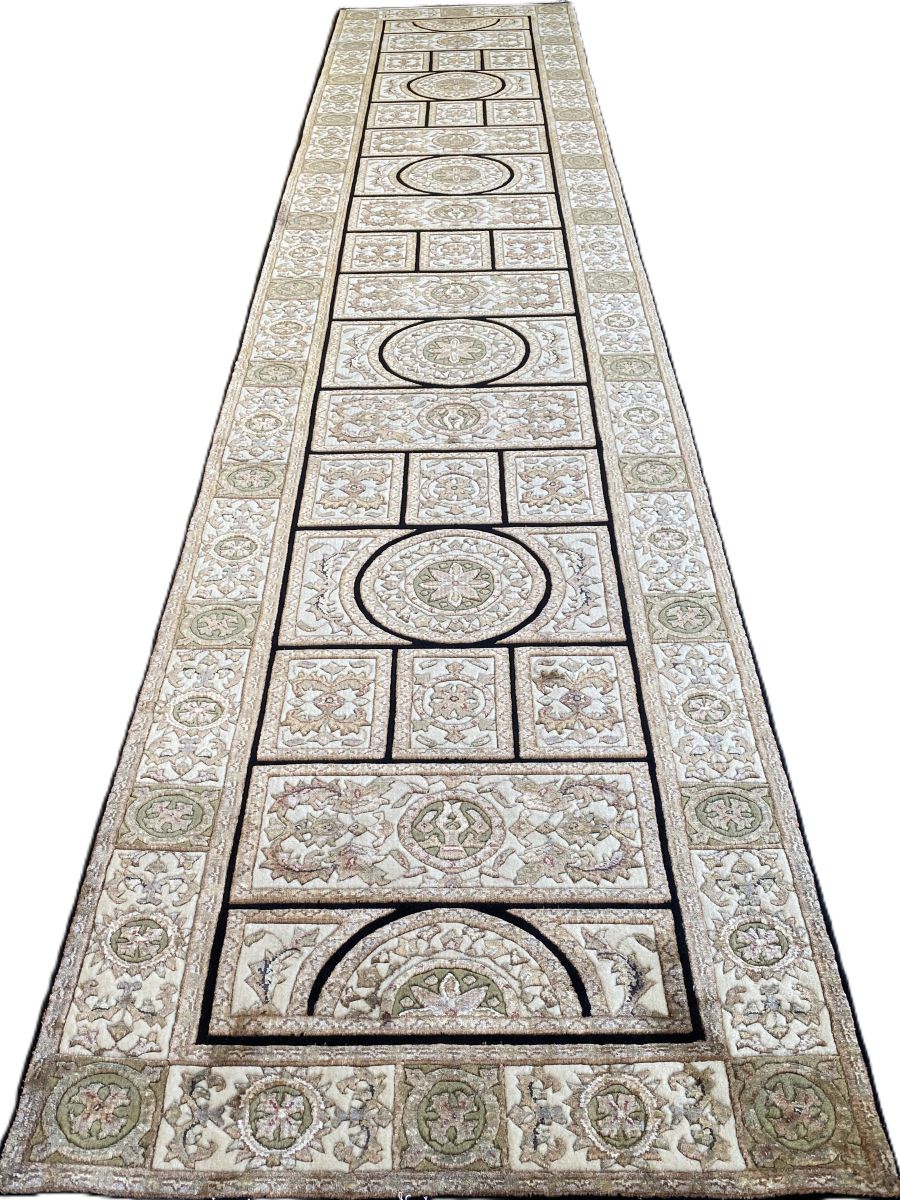 Hand-Woven Imperial Design Hall Runner