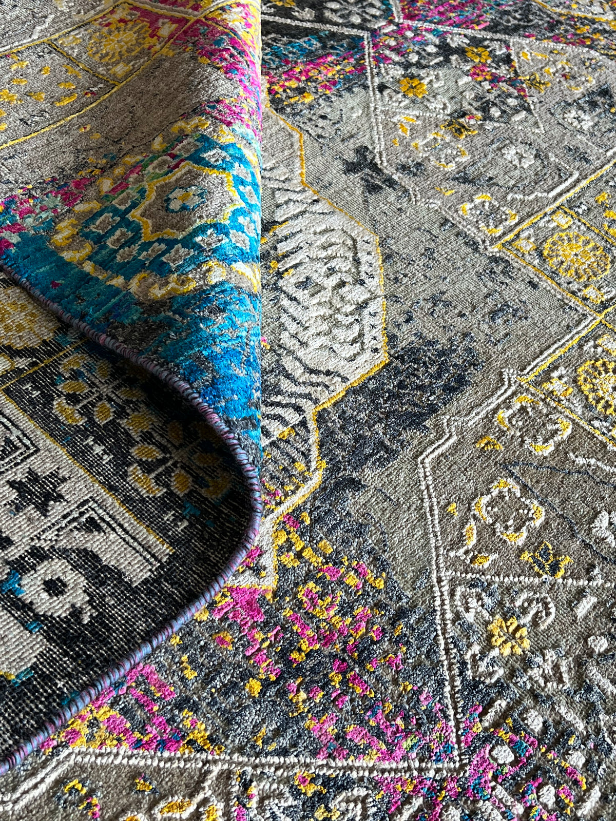 15th Century Hand-Woven Mamluk Design Carpet