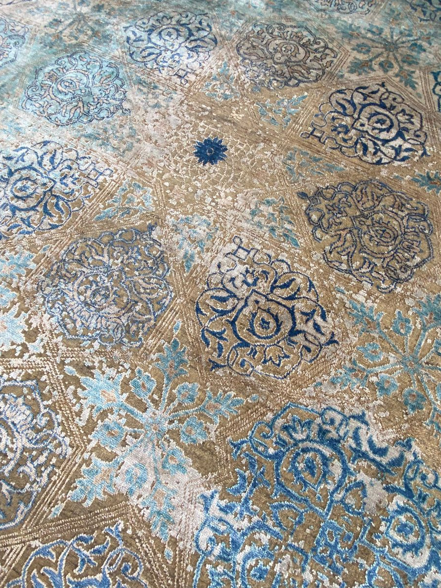 Fine Hand-Woven Modern Imperial Collection