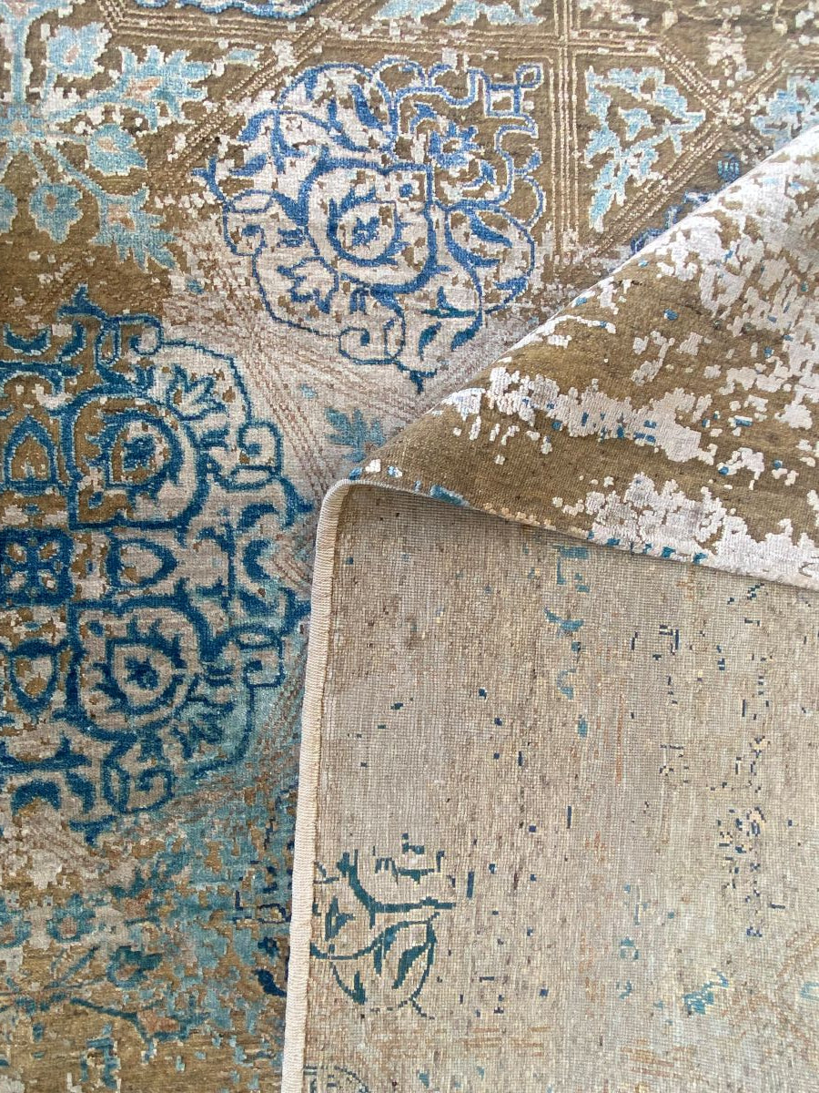 Fine Hand-Woven Modern Imperial Collection