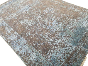 Fine Hand-Woven Modern Transitional Erased Carpet