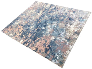 Fine Hand-Woven Modern Everest Collection