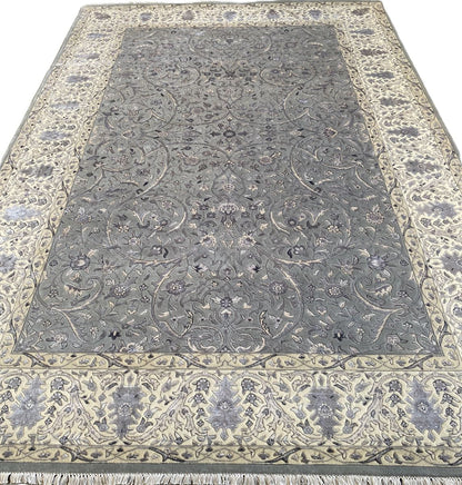 Fine Hand-Knotted Jaipur Isfahan Carpet