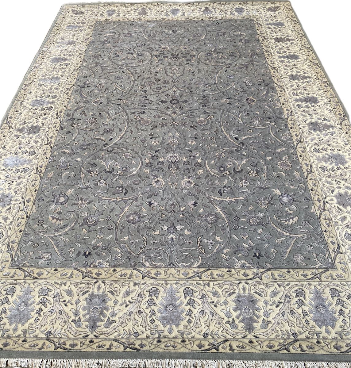 Fine Hand-Knotted Jaipur Isfahan Carpet