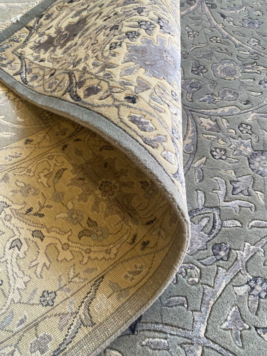 Fine Hand-Knotted Jaipur Isfahan Carpet