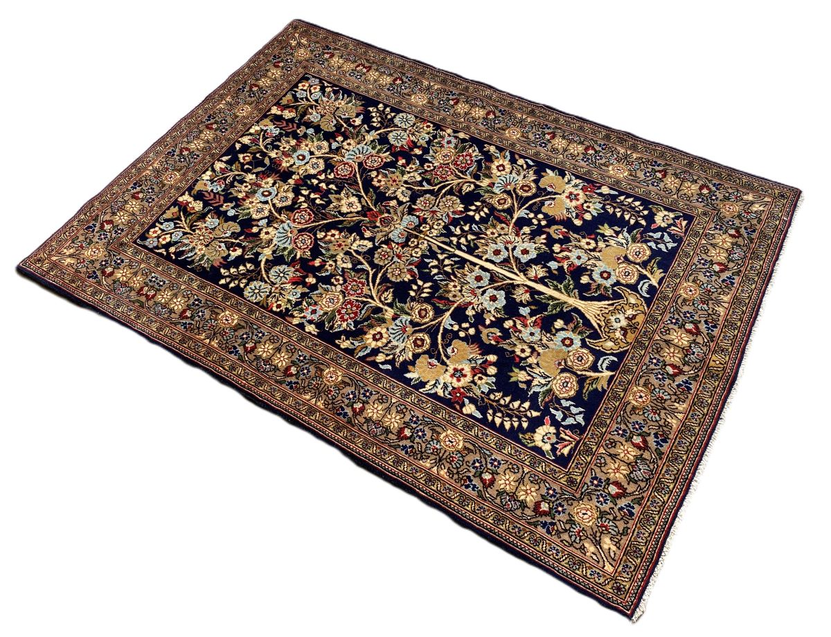 Fine Hand-Knotted Persian Qum Carpet