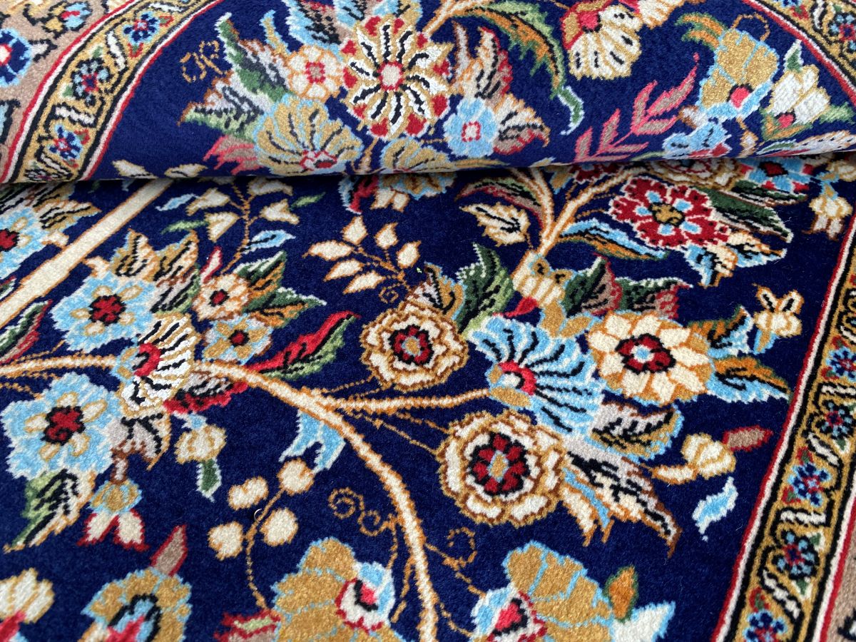 Fine Hand-Knotted Persian Qum Carpet