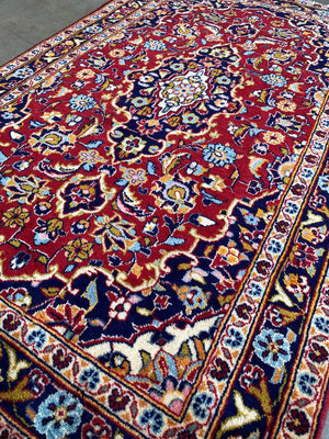 Hand-Knotted Persian Kashan Rug