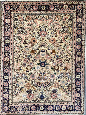 Fine Hand-Knotted Persian Bidjar Rug