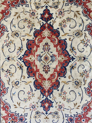 Fine Hand-Knotted Persian Kashan Carpet