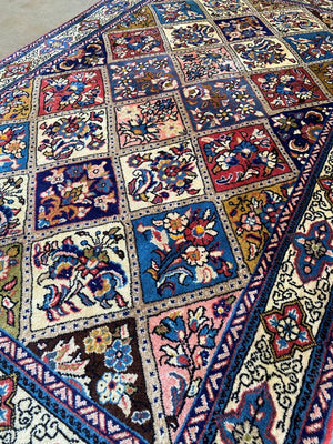 Fine Hand-Knotted Persian Qum Rug