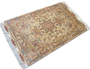 Fine Hand-Knotted Persian Tabriz Carpet