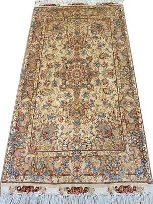 Fine Hand-Knotted Persian Tabriz Carpet