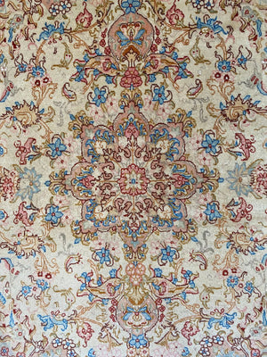 Fine Hand-Knotted Persian Tabriz Carpet