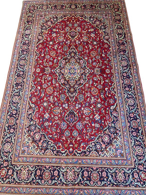 Hand-Knotted Persian Kashan Carpet