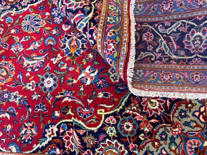 Hand-Knotted Persian Kashan Carpet