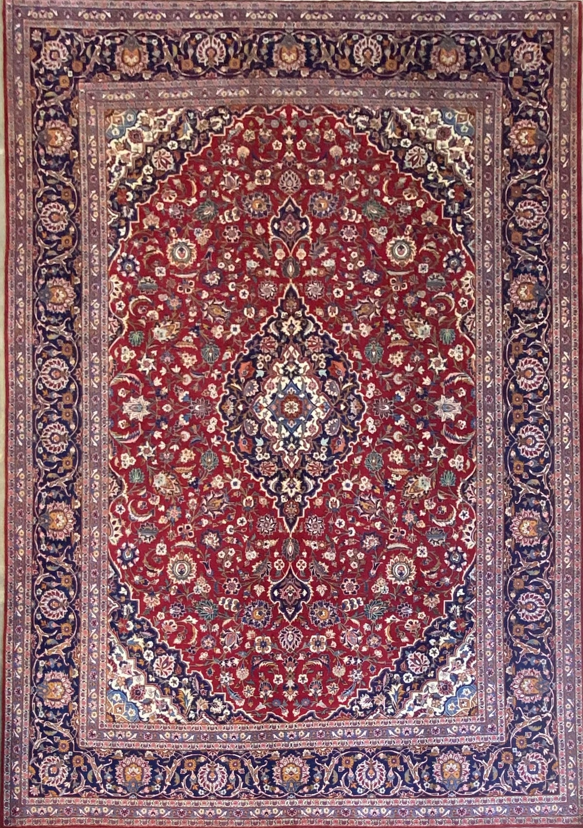 Fine Hand-Knotted Persian Kashan Carpet