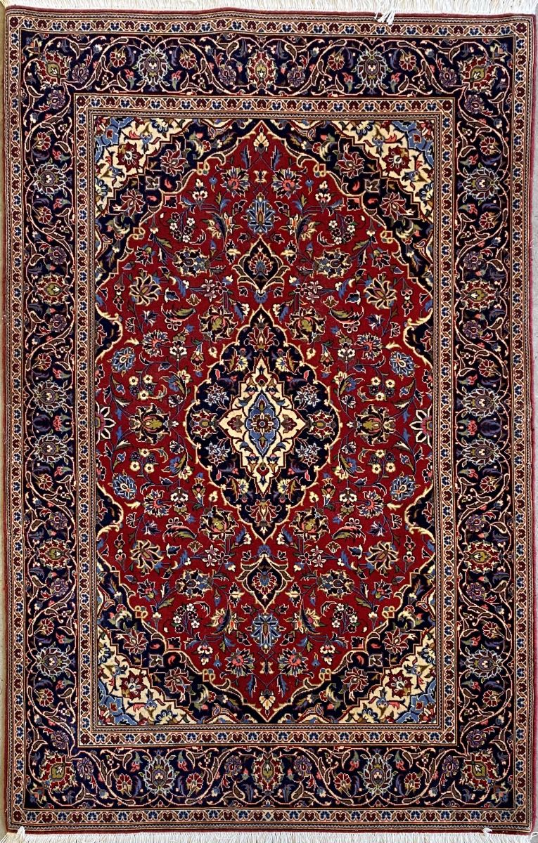 Finely Hand-knotted Persian Kashan Rug