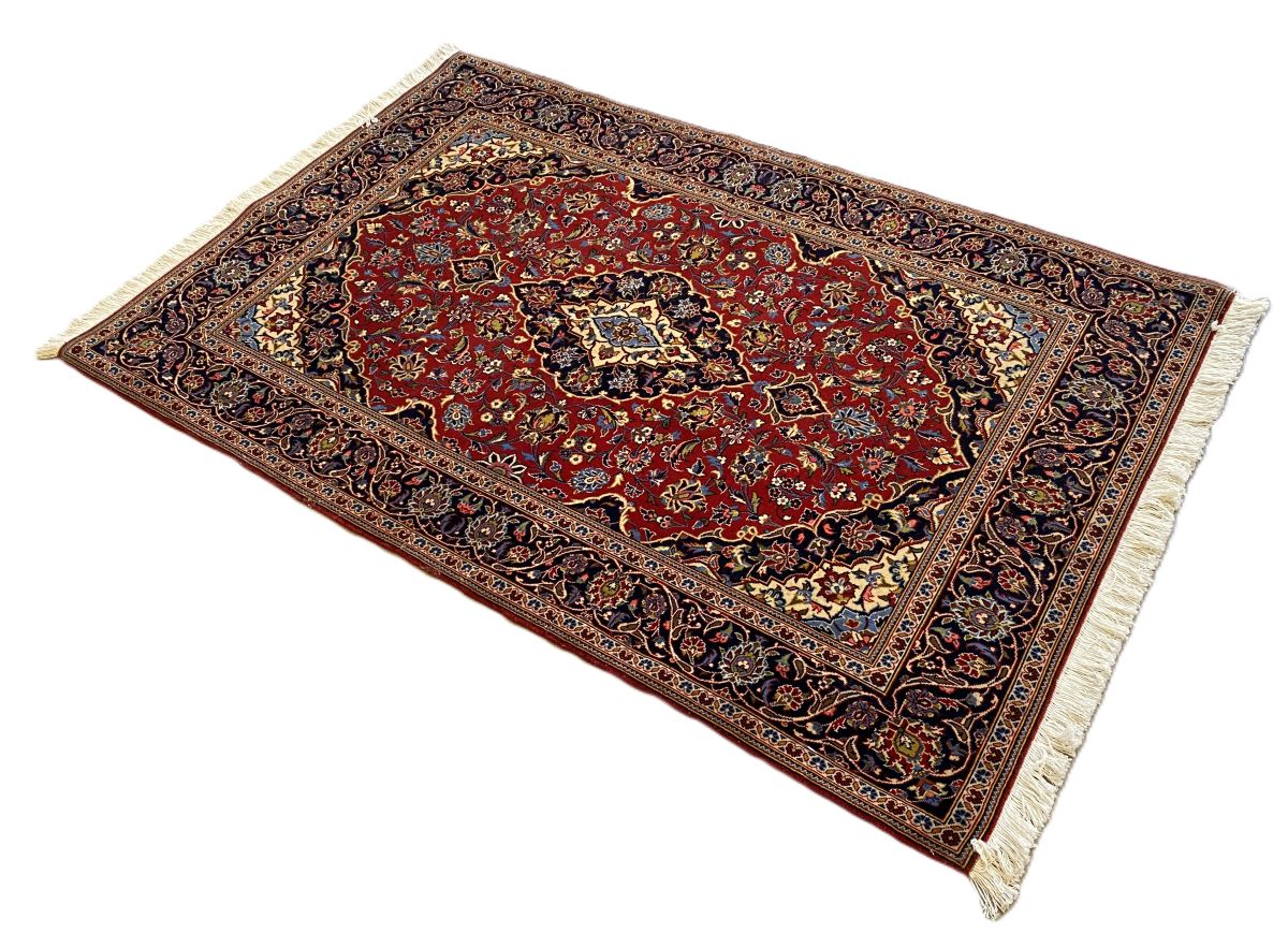 Finely Hand-knotted Persian Kashan Rug
