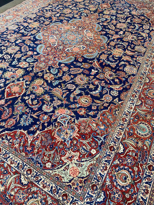 Fine Hand-Knotted Royal Persian Kashan Carpet